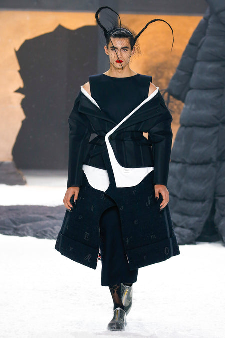 FALL 2024 RUNWAY - LOOK 17