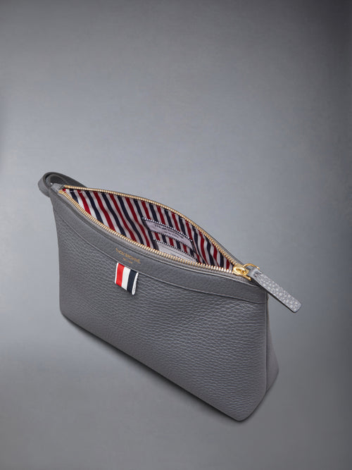 SOFT PEBBLE GRAIN TOILETRY CASE