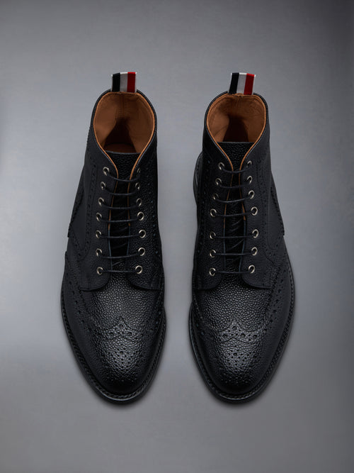 PEBBLE GRAIN LEATHER SOLE WINGTIP BROGUE BOOT