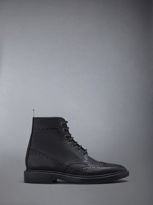 PEBBLE GRAIN RUBBER SOLE CLASSIC WINGTIP BOOT