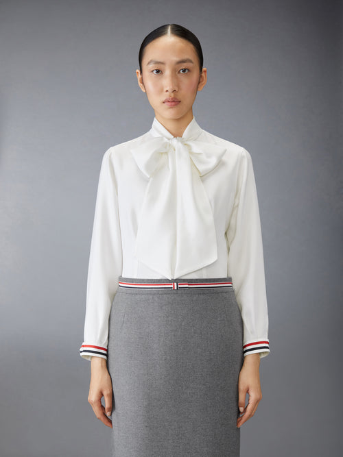 SILK TWILL BOW COLLAR BLOUSE