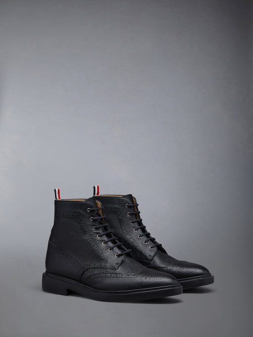 PEBBLE GRAIN WINGTIP BOOT